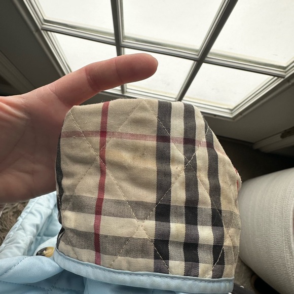 Burberry Quilted Jacket - Picture 6 of 9